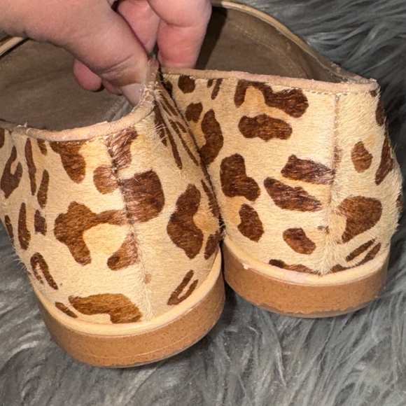 Anthropologie Splendid Calf Hair Leopard Print Pointed Toe Flat Size 6.5 - Picture 6 of 9